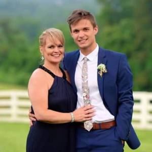 Meet your Posher, Vickie